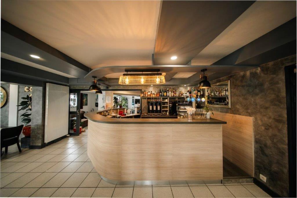 Brit Hotel La Bonne Etape Évreux Kültér fotó