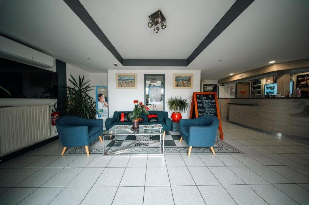 Brit Hotel La Bonne Etape Évreux Kültér fotó